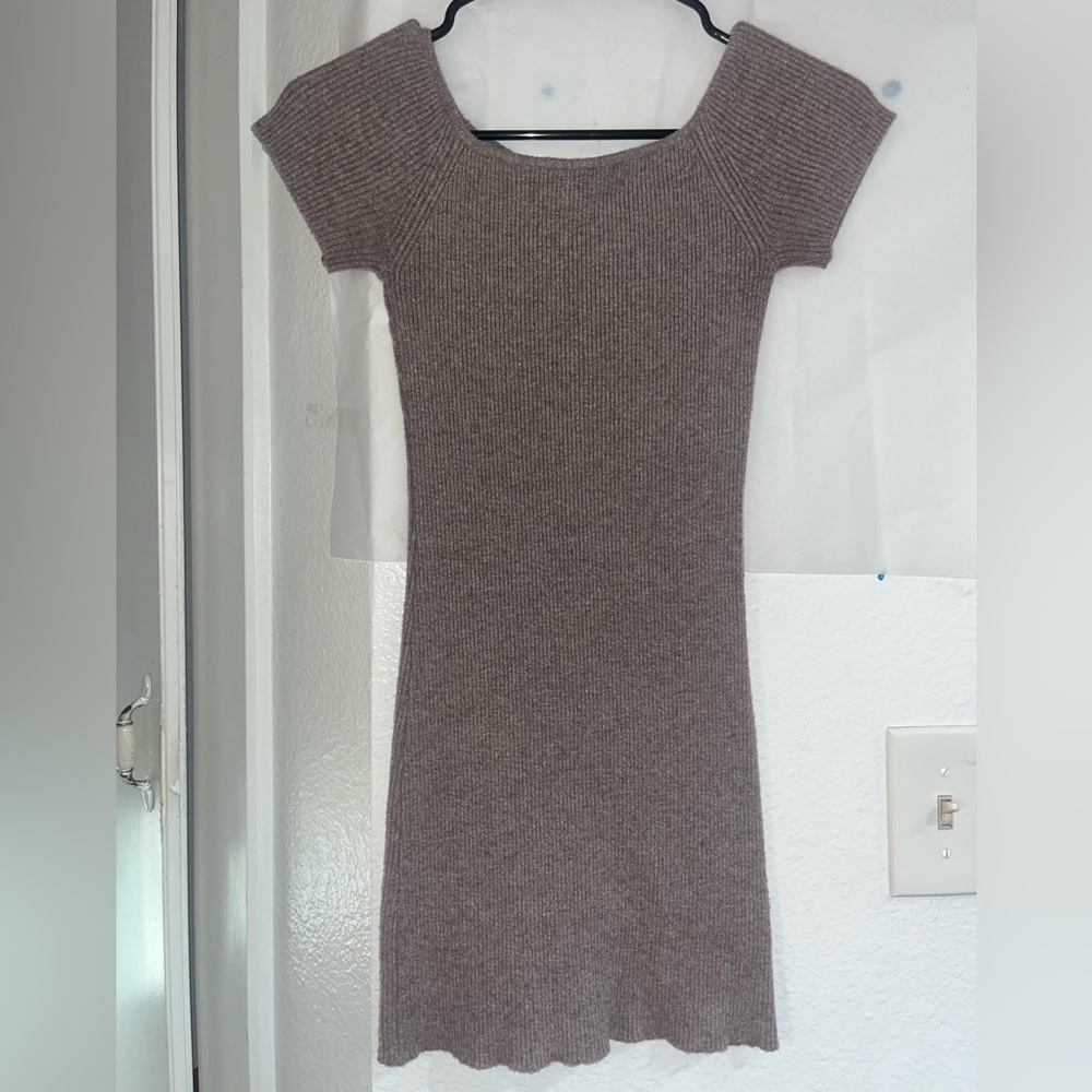 Elegant Ribbed Knit Mini Dress